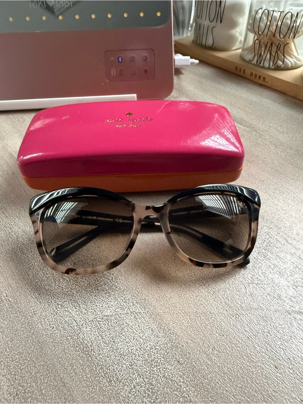kate spade Tortoise Frame Sunglasses with Gradient Brown Lenses